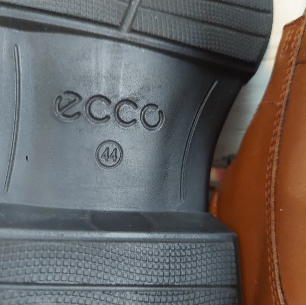 ECCO Lisbon Wingtip Brogue Oxford Dress Shoe Leather